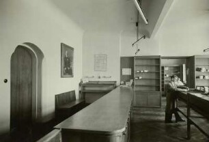 Landesbibliothek, Marienallee : Dresden, Marienallee 12, Sächsische Landesbibliothek, 1. Stock, Ausleihe