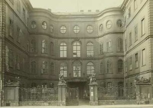 Taschenbergpalais