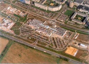 Erfurt-Gispersleben, Nordhäuser Straße 73 t. Thüringen-Park (Eröffnung 2003). Luftbild-Schrägaufnahme von Südsüdwest