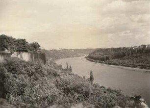 Elbtal nahe Pirna-Copitz. Blick über die Elbe in Richtung Posta-Vogelgesang