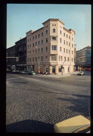 Diapositiv: Oranienplatz 18, Juli 1984