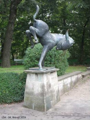 Auskeilendes Eselfohlen; Berlin, Lichtenberg