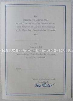 Vordruck der Urkunde zur Ehrennadel des DFD in Silber (blanko)