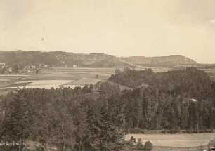 Zittauer Gebirge. Felsengasse vom Sommerberg bei Lückendorf. Blick nach Nordwesten