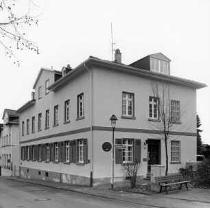 Wohnhaus; Bad Homburg, Dorotheenstraße 33, Dorotheenstraße 35