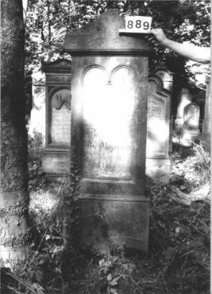Grabstein 889