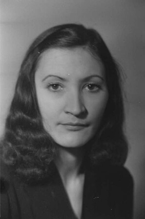 Porträtaufnahmen von Miriam Fee : Porträt Miriam Fee