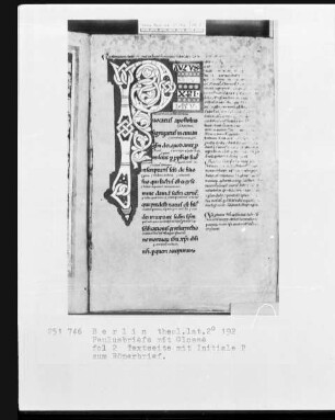 Paulusbriefe mit Glossen — Initiale P, Folio 2recto