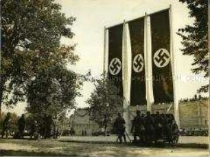 Reichswehr schiesst Salut während des Reichsparteitages 1934