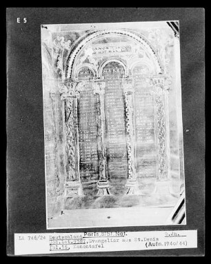 Evangeliar aus Saint-Denis — Evangeliar aus Saint-Denis, Folio 16Kanontafel
