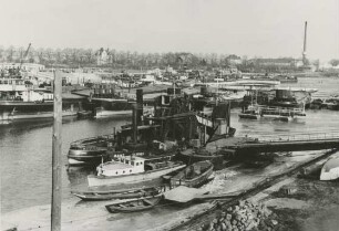 Vereister Schutzhafen 1954, Schierstein/Rhein