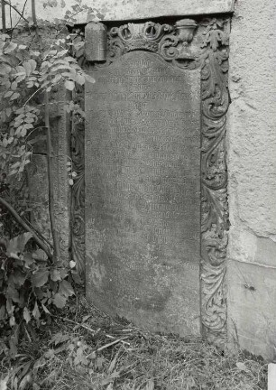 Königshain (Kreis Görlitz), Friedhof. Grabstein für J. H. Burchard