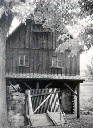 Wohnhaus in Nedaschütz : Bauwesen - Exterieur. Ort: Njezdašecy / Nedaschütz. Straßengiebel eines ehemaligen Ausgedinges.