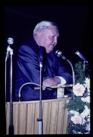 Erhard in Duisburg 9.9.65.