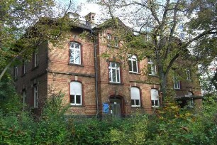 Sachgesamtheit ehem. Psychiatrische Klinik; Gießen, Am Steg 12, Am Steg , Am Steg 14, Am Steg 16, Am Steg 18, Am Steg 22, Am Steg 24, Am Steg 26, Am Steg 28, Am Steg 30, Am Steg 32, Frankfurter Straße 105, Frankfurter Straße 107