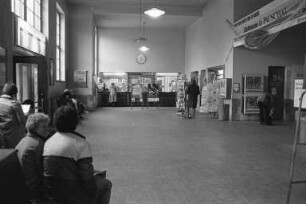 Planungen zur Renovierung der Schalterhalle im Bahnhof Durlach