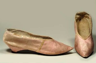 Frauenschuhe (Paar)