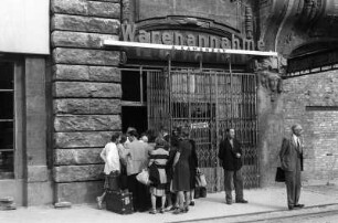 Potsdamer Platz, Hotel Fürstenhof : Berlin-Mitte. Hotel Fürstenhof, Warenannahme. Straßenansicht
