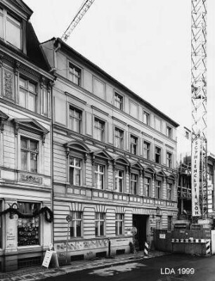 Mietshaus & Gewerbebau; Berlin, Mitte