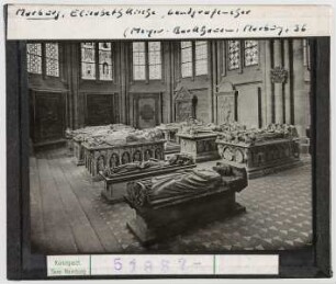 Marburg: St. Elisabeth, Landgrafengrabstätten im Chor