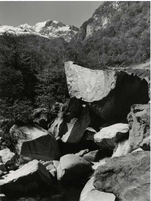 Urwüchsiges Maggia-Tal, Eingang ins Val Bavona bei Cavergno