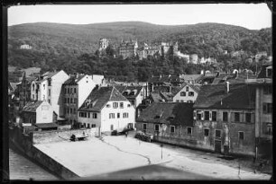 Heidelberg. Blick von der Neckarbrücke auf Altstadt und Schloss