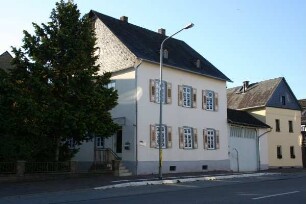 Hünfelden, Nassauer Straße 2