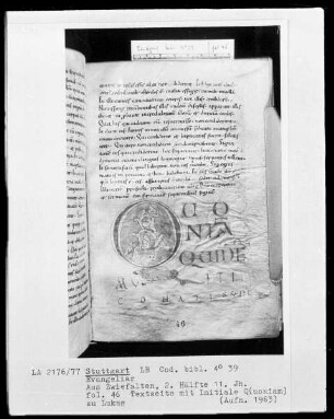 Evangeliar aus Zwiefalten — Initiale Q(uoniam) zu Lukas, Folio 46recto