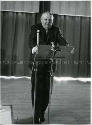 Ludwig Erhard eröffnet die "Deutschen Tage" auf der Weltausstellung in Brüssel