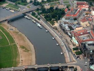 Dresden : Terrassenufer