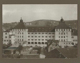 Fischer, Theodor; Stuttgart, Heusteigstr.; Sammelschulhaus - Gesamtansicht