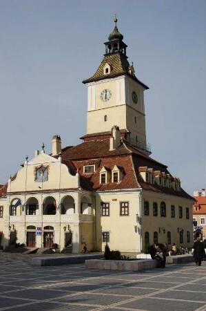 Gotisches Rathaus mit Turm von 1689, Brasov (Kronstadt) in Siebenbürgen, Rumänien