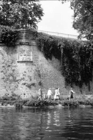 Ulm: Erste Landesgartenschau, Baden-Württemberg/Bayern, Festungsmauer an der Donau