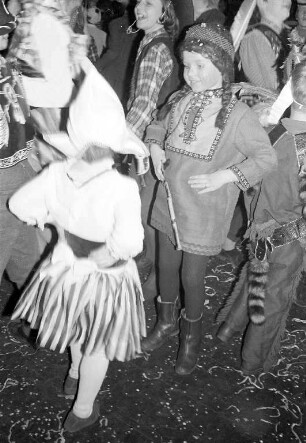 Kinderfaschingsball des Festausschusses Karlsruher Fastnacht in der Schwarzwaldhalle.