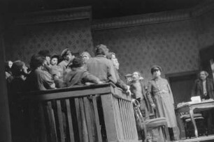 Szenenbilder aus " Aufruf an der Mauer", Meininger Theater, 1954