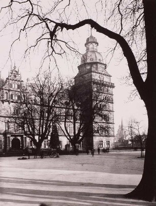 Aschaffenburg, Schloss Johannisburg : Aschaffenburg. Schloß Johannisburg. G. Ridinger. Ansicht vom Schloßplatz