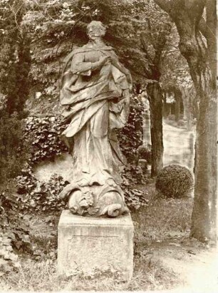 Friedhof, Plastik 18. Jh.