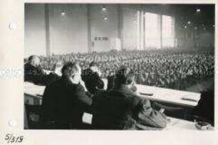 Tagung der volkseigenen Betriebe der DDR in der Messehalle in Leipzig