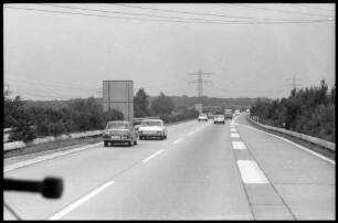 Nimburg: PKW Verkehr, vom Bus, bei Nimburg