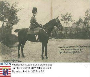 Marie Erbprinzessin v. Sachsen-Meiningen (1853-1923) / Porträt zu Pferd in Uniform des Grenadier-Regiments Nr. 11, im Profil, Ganzfigur
