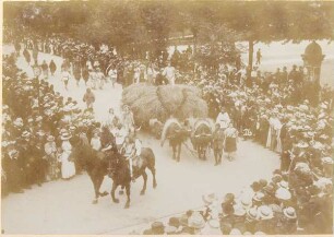 1900 Jahrfeier der Hermannsschlacht / Festzug. Detmold. Paulinenstr. Papierabzug