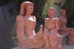Insel Sardinien - Brunnenfiguren : Brunnenfiguren in Dorgali, aufgenommen 2006 auf Sardinien