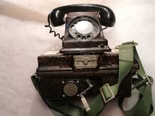 Feldtelefon FF63 NVA (2) mit Zusatzgerät 1 Stück