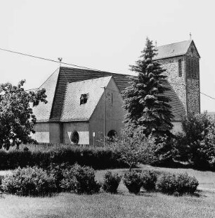 Katholische Pfarrkirche St. Michael; Niedernhausen, Pfarrer-Anton-Thies-Platz 3
