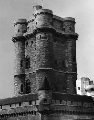 Vincennes. Château de Vincennes. Donjon (1337-1373). Oberer Teil