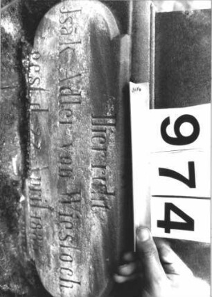 Grabstein 974 (Detailaufnahme)