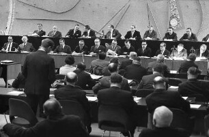 Stadtratsitzung mit Beratung des Haushaltsplans 1968.