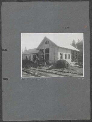 Bahnhofsausbau in Predeal (Grenze Siebenbürgen - Rumänien): Predeal, Werkstattschuppen im Bau