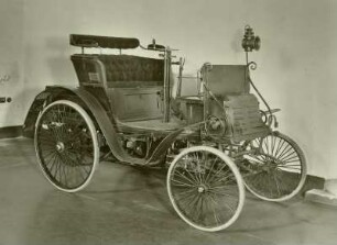 Benz "Ideal" mit Vollgummibereifung : Benz, Ideal, 1901