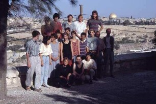 Gruppenbild vor dem maison d'Abraham [Jerusalem, Israel-Exkursion]